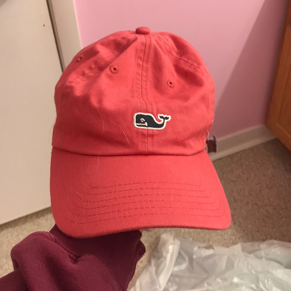 NWOT vineyard vines hat